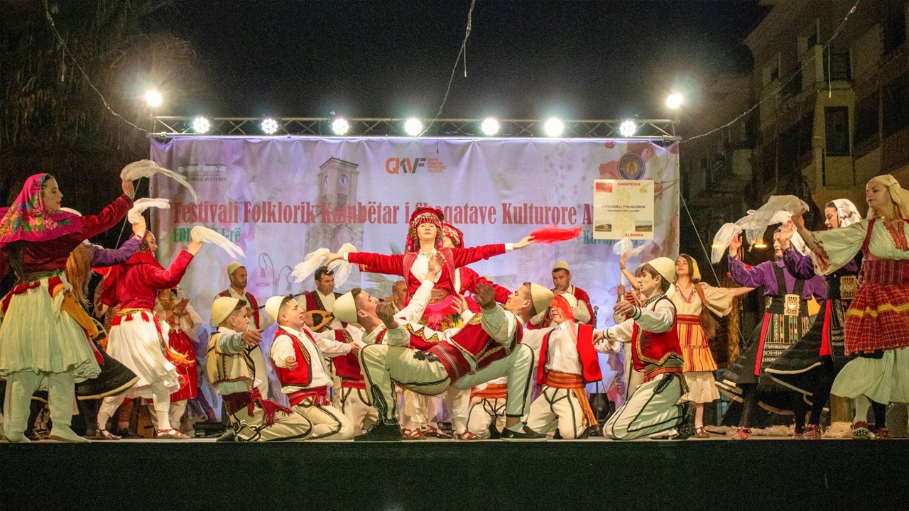 FOLK-ON-FESTIVALI FOLKLORIK KOMBËTAR I SHOQATAVE KULTURORE