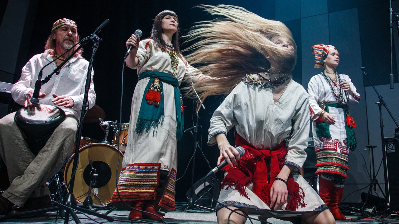 FOLK AREA-GREQIA